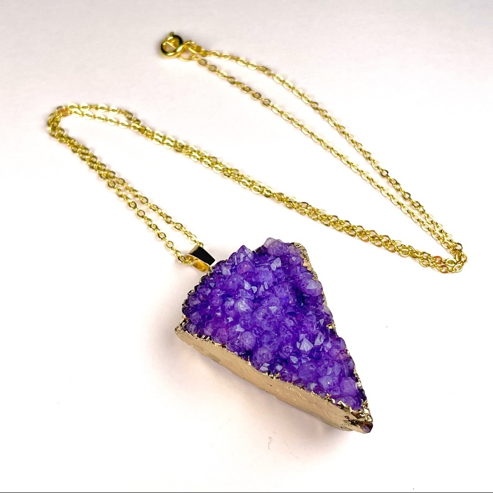 Triangle brass electroplated natural druzy agate crystal pendant necklace - Picture 2 of 4